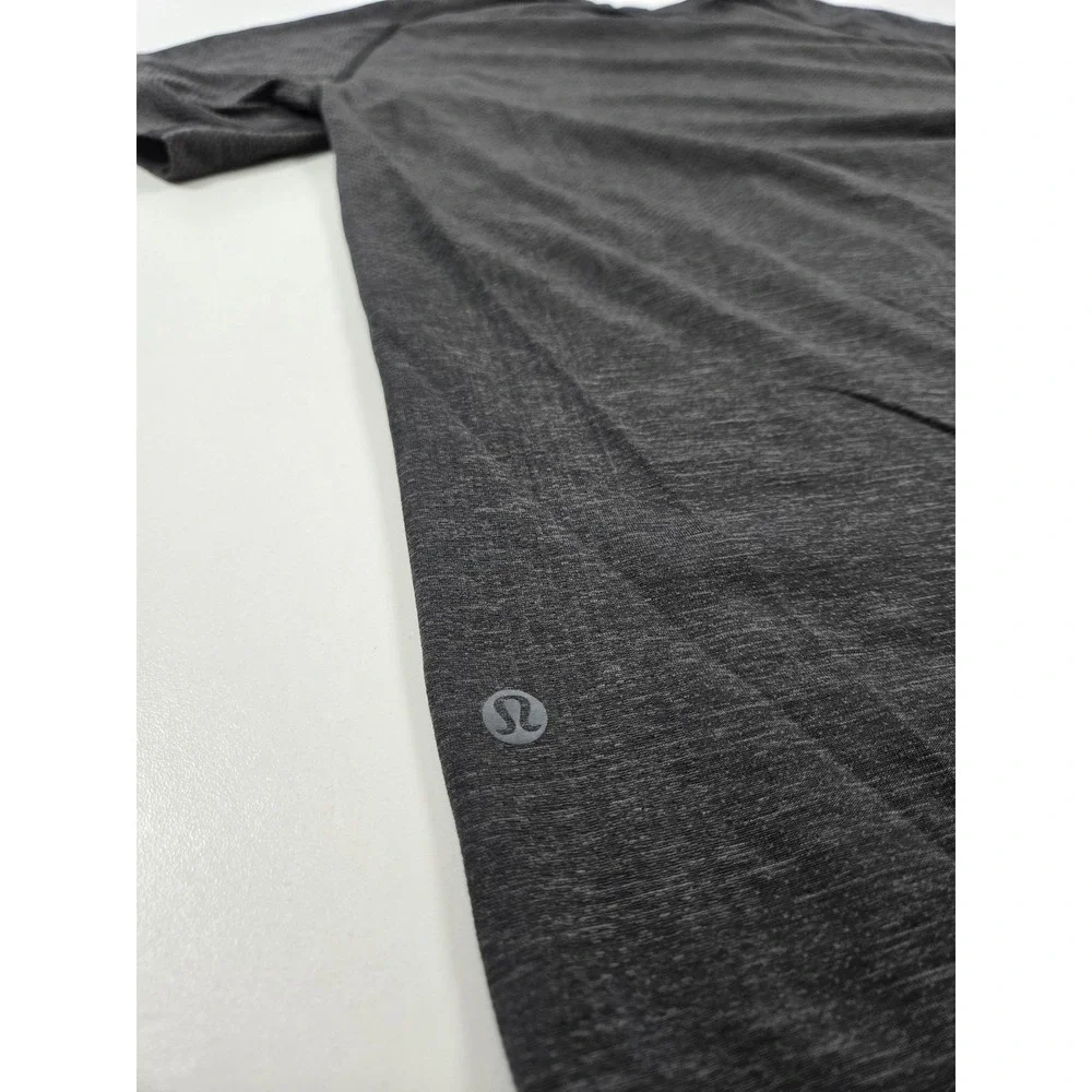 Lululemon Shirt Mens Small Gray Movement Is Medicine Athletic Training Tee